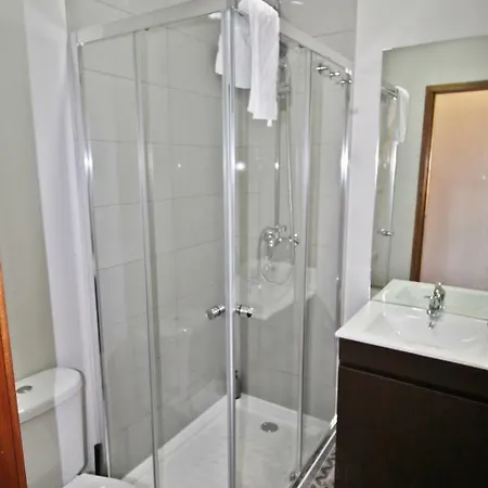 Trindade Guest house 2*